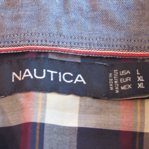 Nautica Long Sleeve Button Up Collared Shirt Red/White/Blue Plaid/Check Size L - Picture 4 of 4